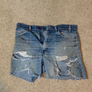 Vintage Levi’s jean shorts